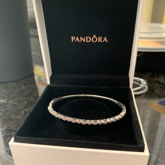 pandora bracelet